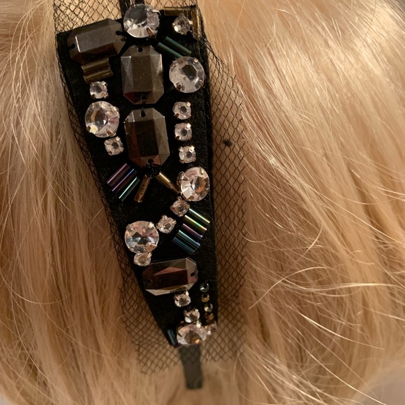 Black Lace and beaded headband - Picture 2 of 5